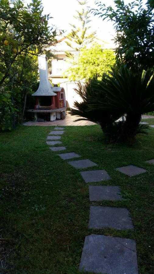 Home Denise E Luca Latina Exterior photo
