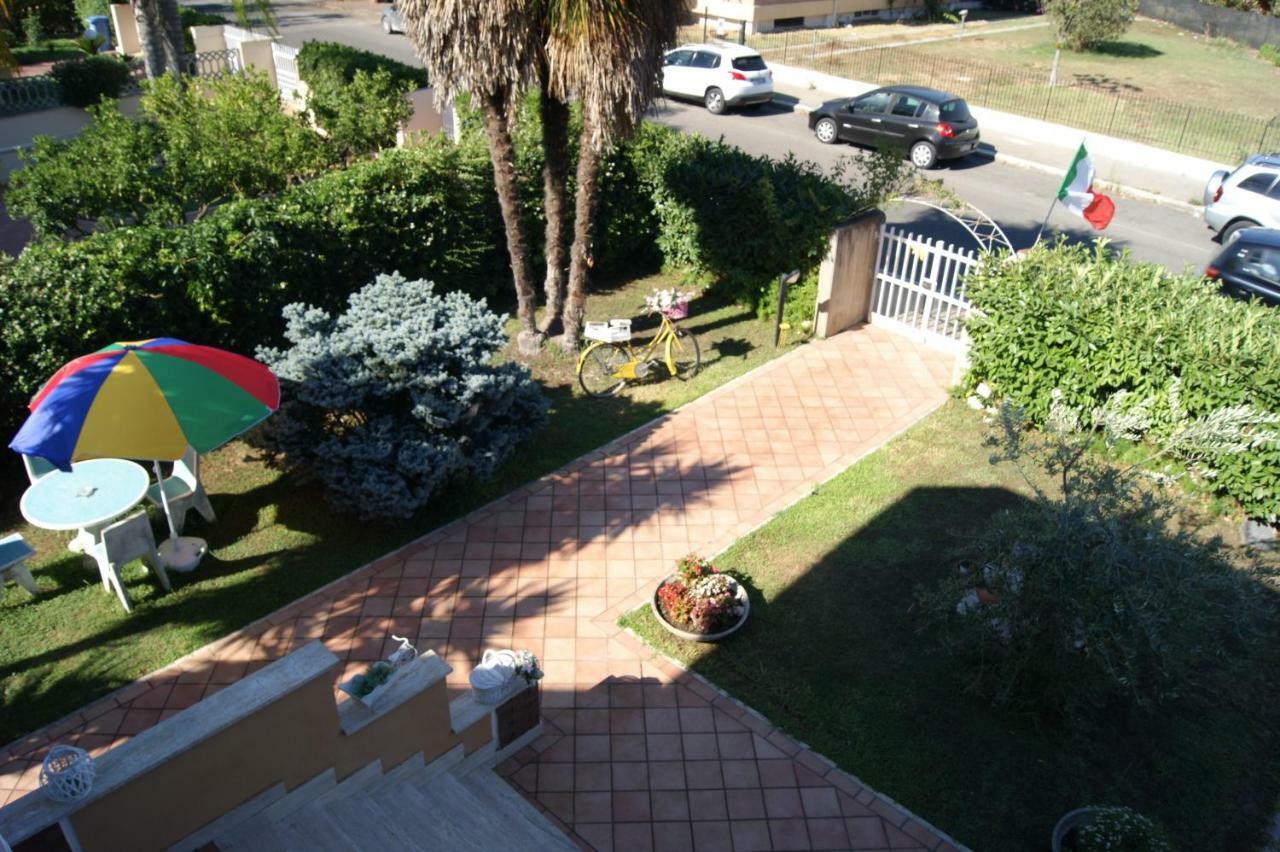 Home Denise E Luca Latina Exterior photo